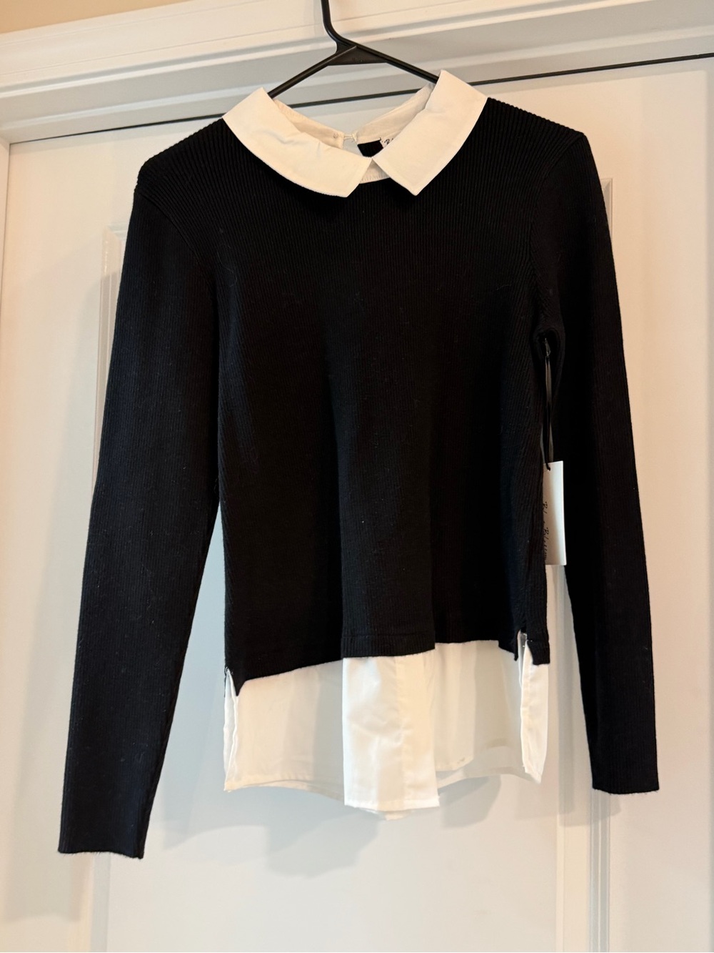 Black Long-Sleeve Layered Sweater Top with White Collar